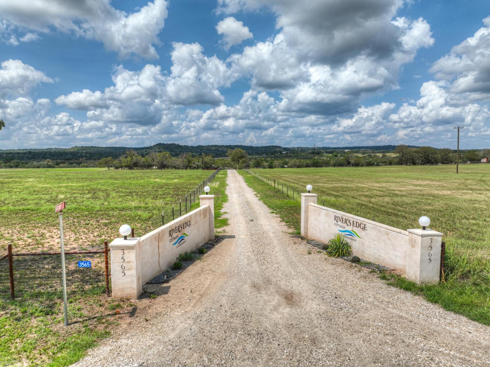 弗雷德里克斯堡Sage: Peaceful Hill Country Retreat With Hot-Tub!别墅 外观 照片