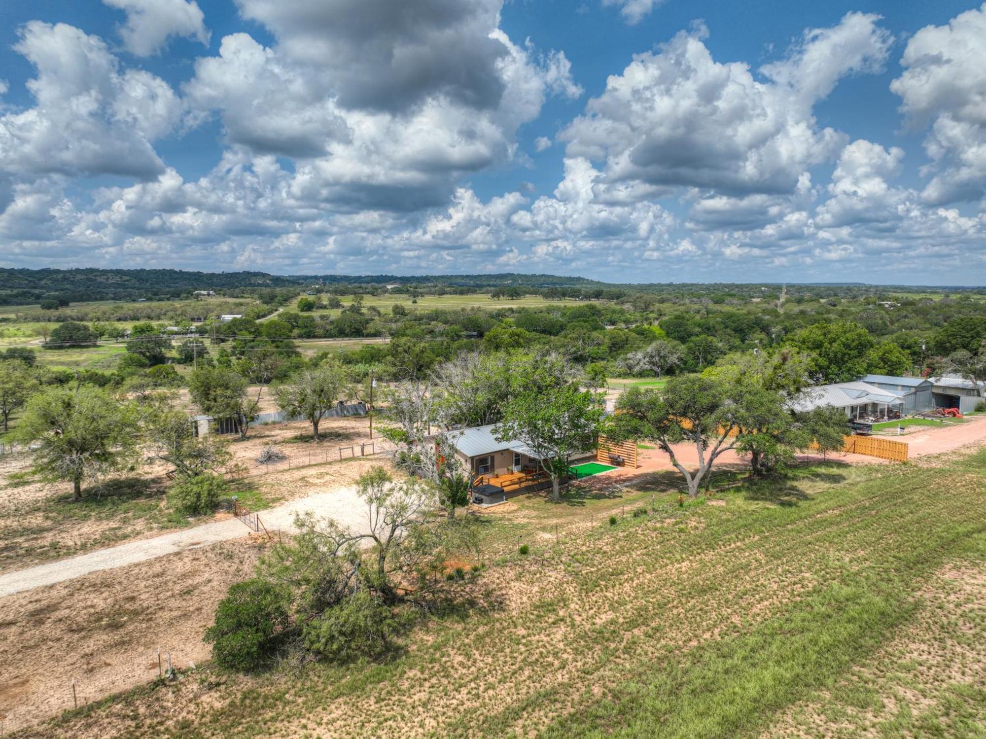 弗雷德里克斯堡Sage: Peaceful Hill Country Retreat With Hot-Tub!别墅 外观 照片